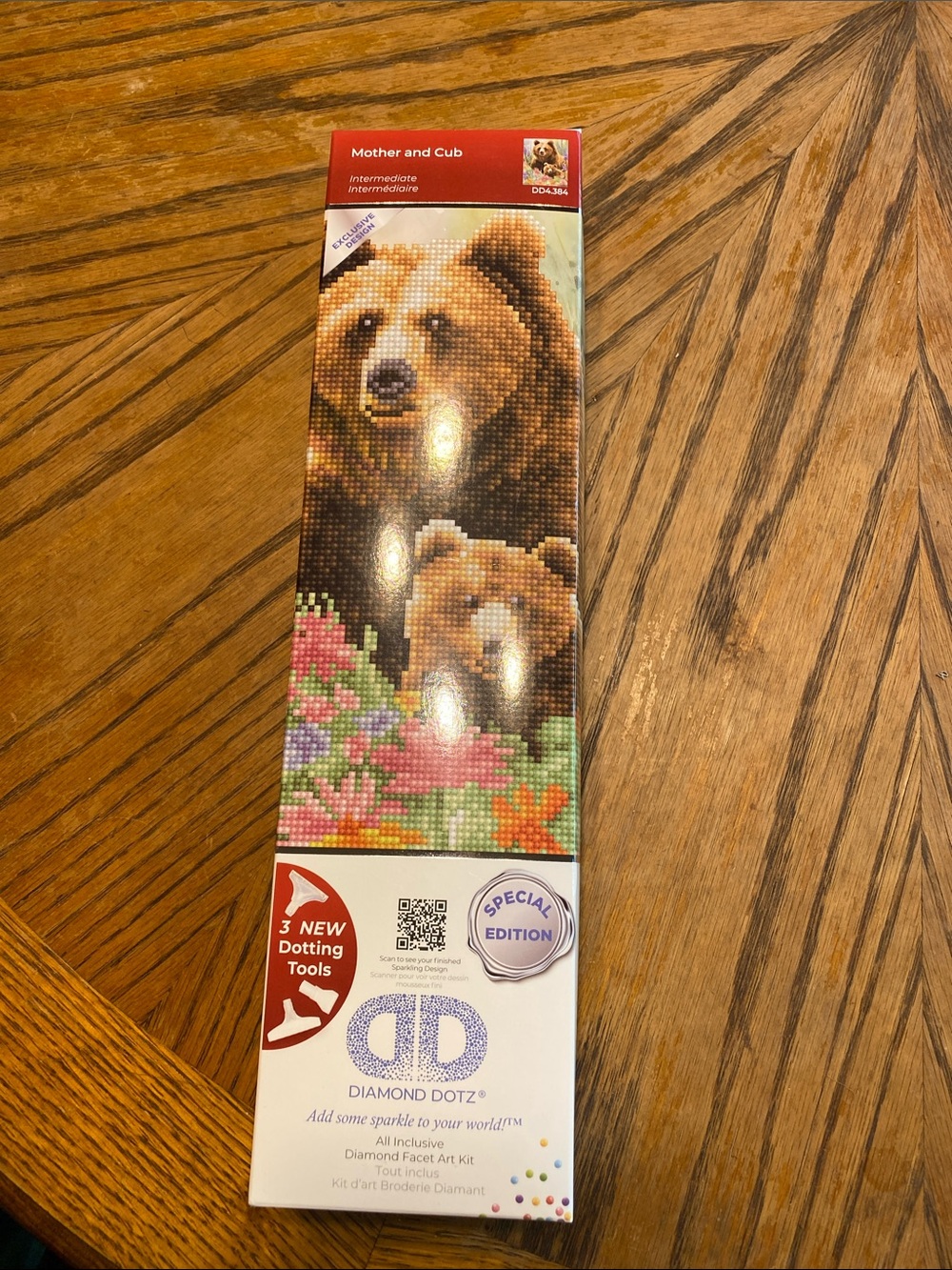 Diamond Dotz "Mother and Cub" Bear Diamond Facet Art Kit - Brown